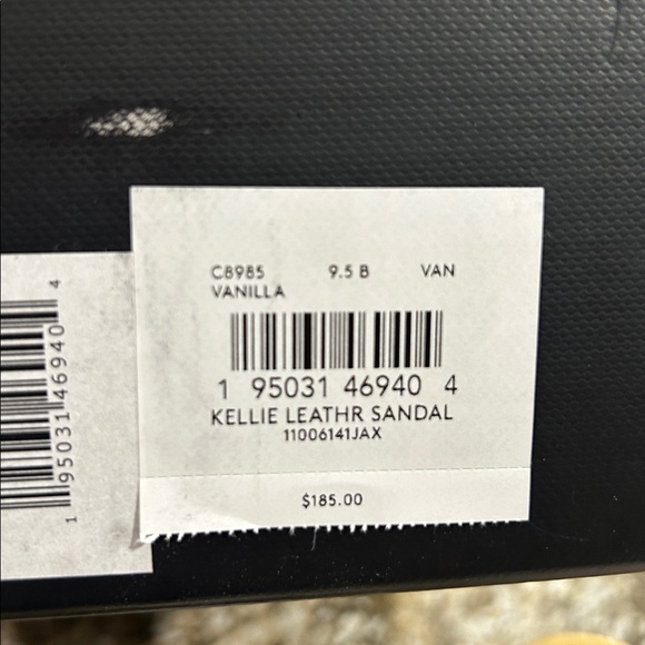 Coach Kellie Leather sandals with heels. Color vanilla. Looks like mustard color - Picture 8 of 9